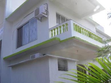 The Crib Hotel Morjim Luaran gambar